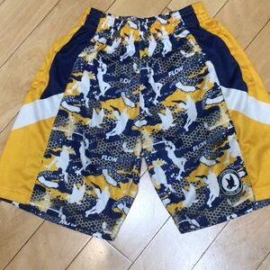 FLOW SOCIETY Youth XS Authentic Golden State Like New